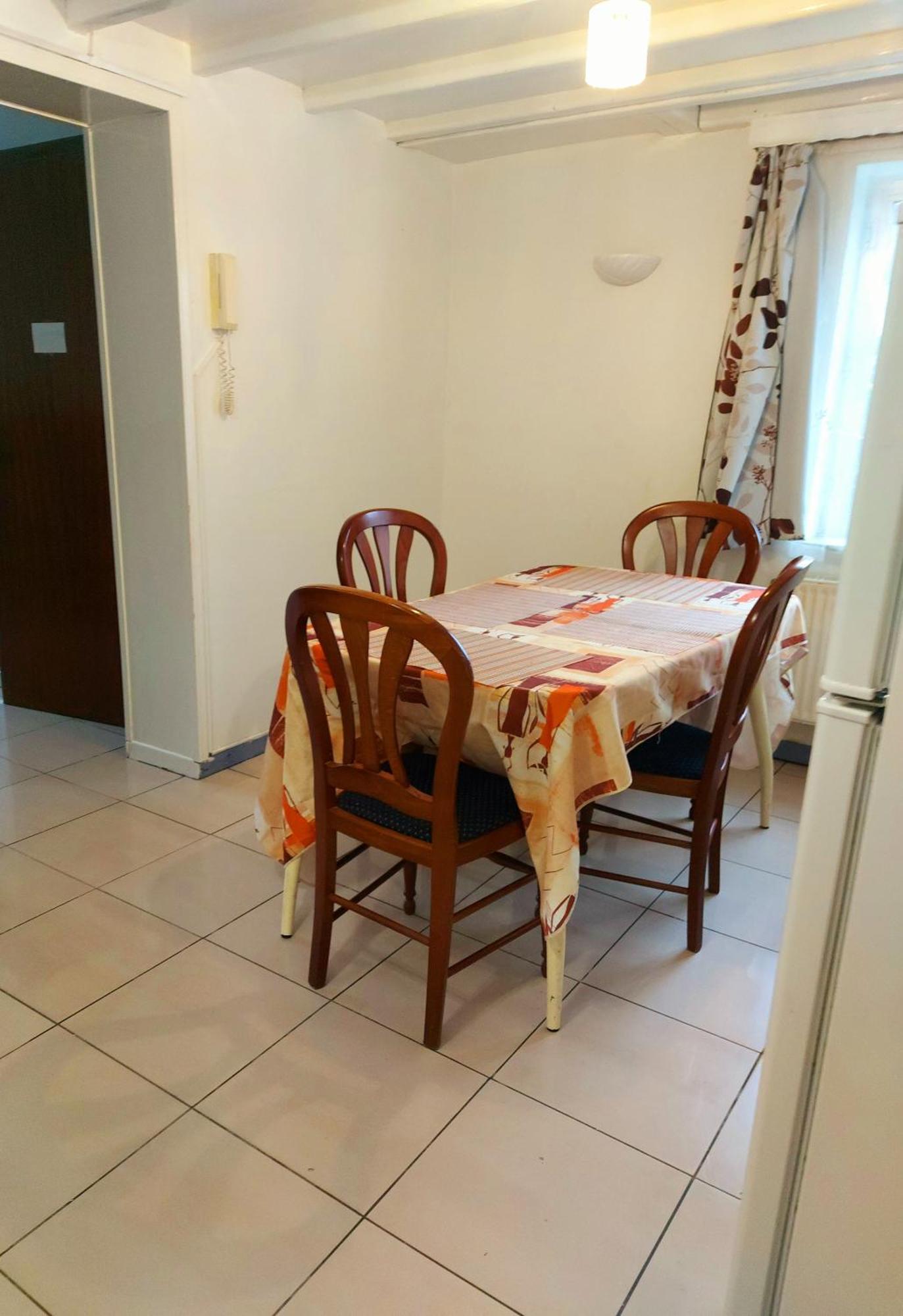 Belle Chambre Dans Un Quartier Calme Bruxelas Exterior foto